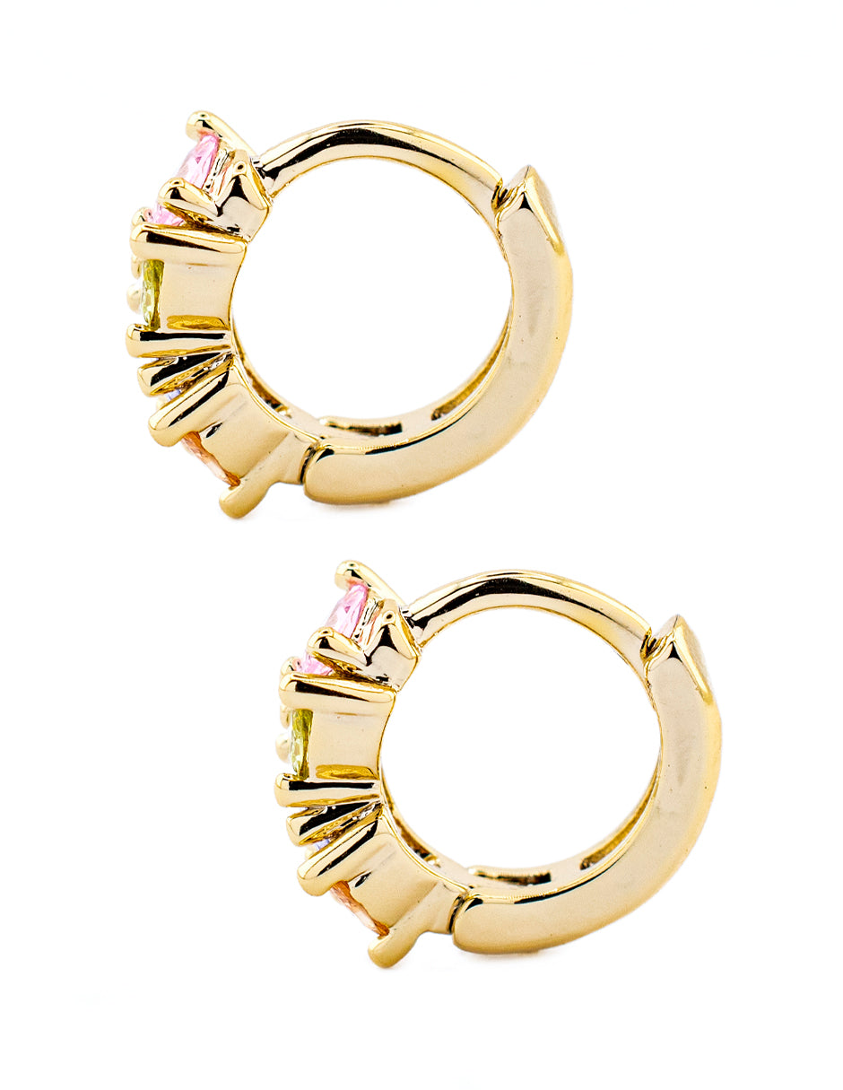 Huggie con Zirconias en Gota Colores Claros en Baño de Oro