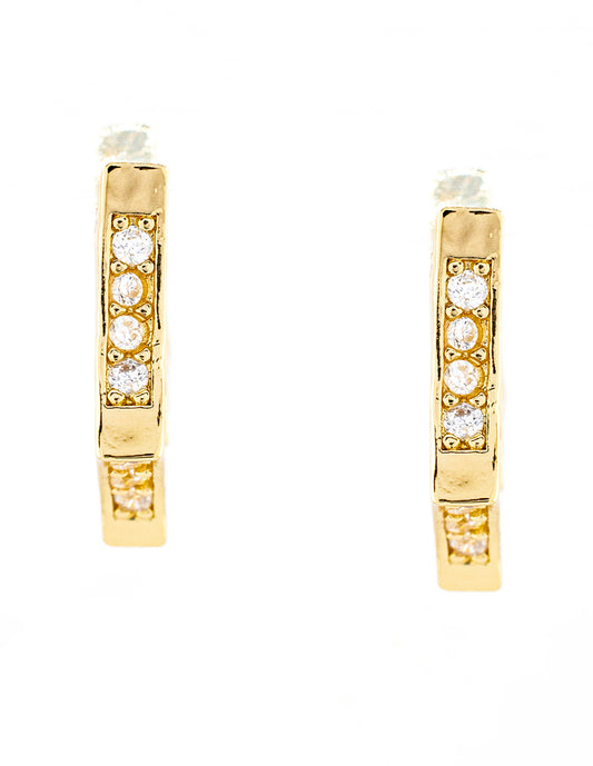 Huggie Estrella con Zirconias en Baño de Oro