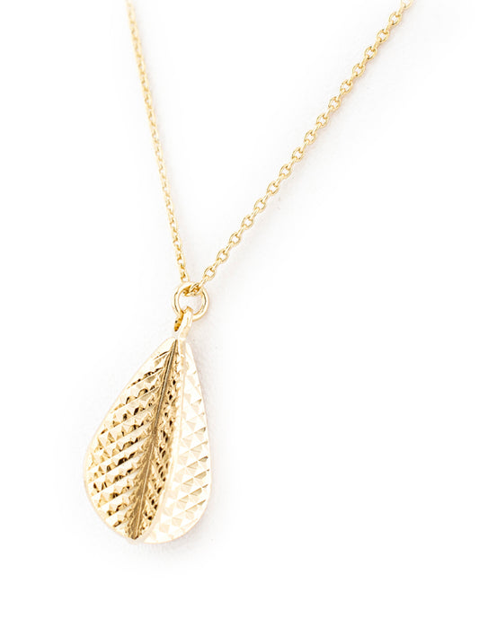 Collar Doble Largo Dije de Hoja en Baño de Oro