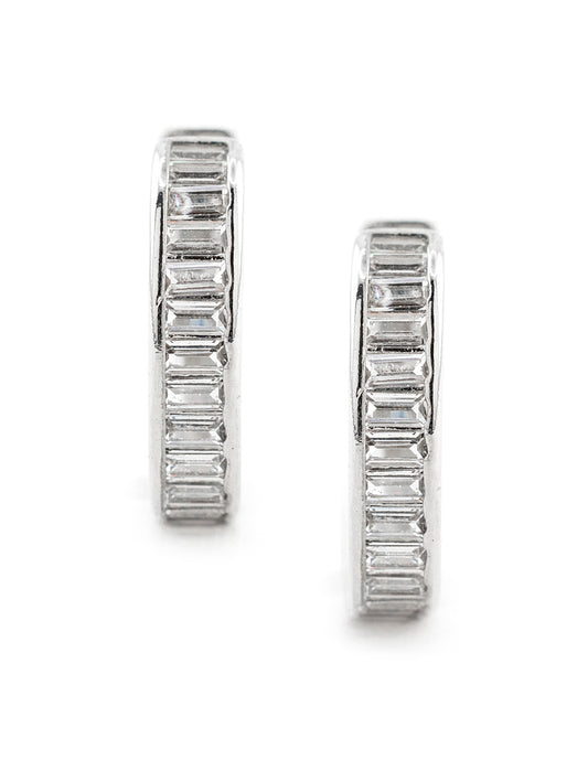 Huggie Zirconia en Baño de Rodio